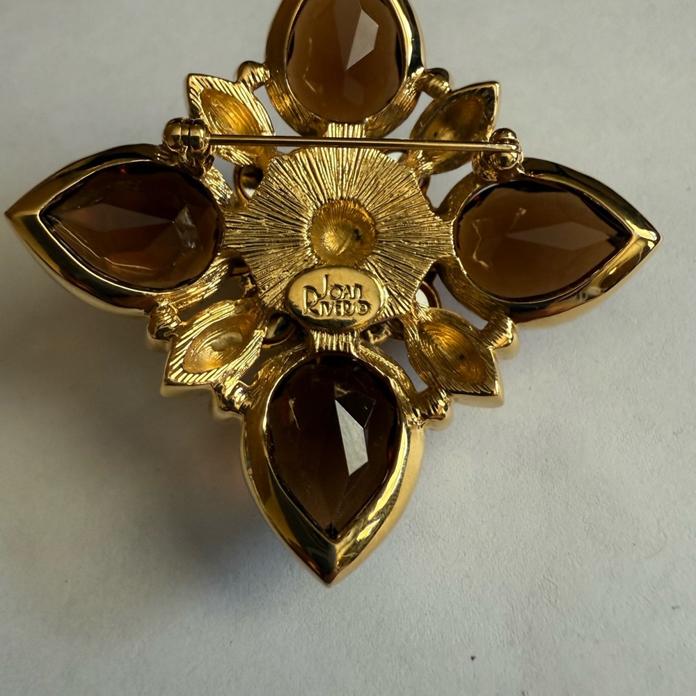 Joan Rivers Gold and Amber Brooch - Picture 5 of 7